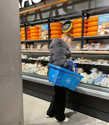 naohlyfur アダルトスター 写真