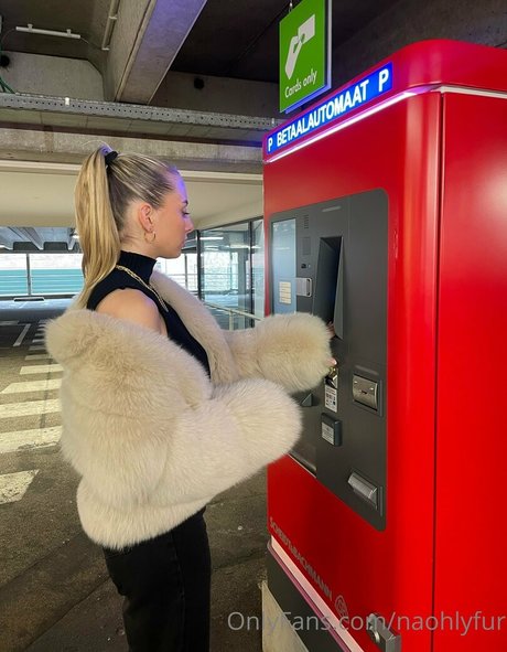 naohlyfur ヌード女優 画像