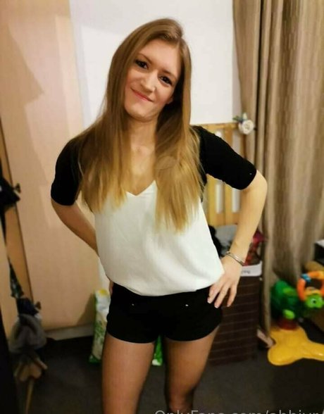 Abbivr セックスポルノスター 画像