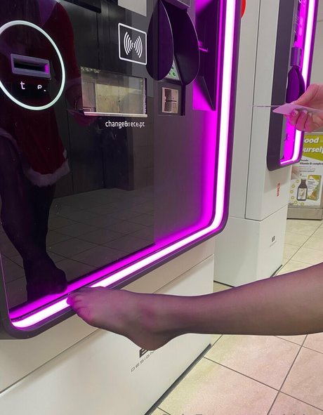 Abbivr セクシーモデル 画像