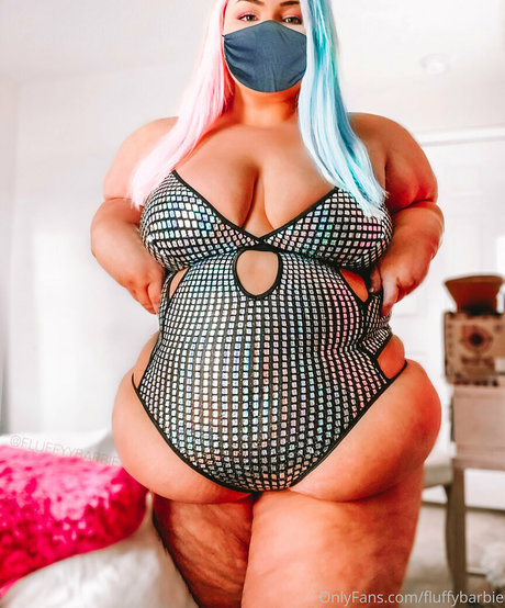 ジム アジアン オンリーファンズ 裸 ギャラリー