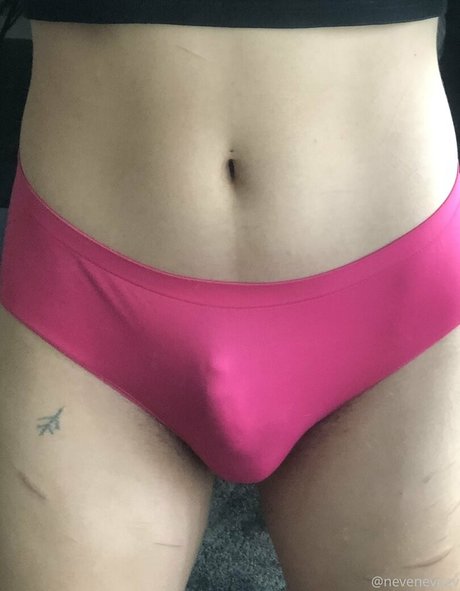 nevenevnev ポルノスター 裸 アーカイブ