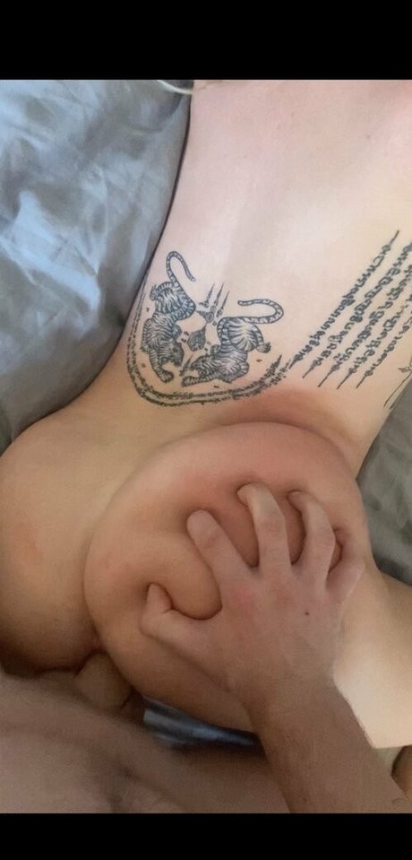 軍事オンリーファンズ 無料エロ 写真