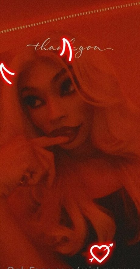 巨乳熟女オンリーファンズ エロ 写真