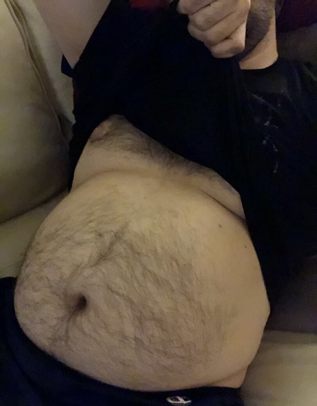 巨大なシーメールオンリーファンズ ポルノ 画像