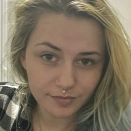 Brandy Bee 高品質モデル 写真