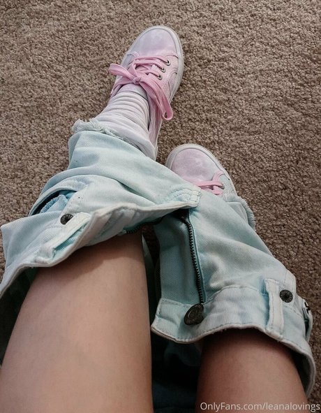 ぽっちゃりブルネットオンリーファンズ セクシー裸 写真