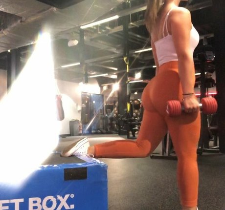 MyProtein ポルノスター 可愛い 画像