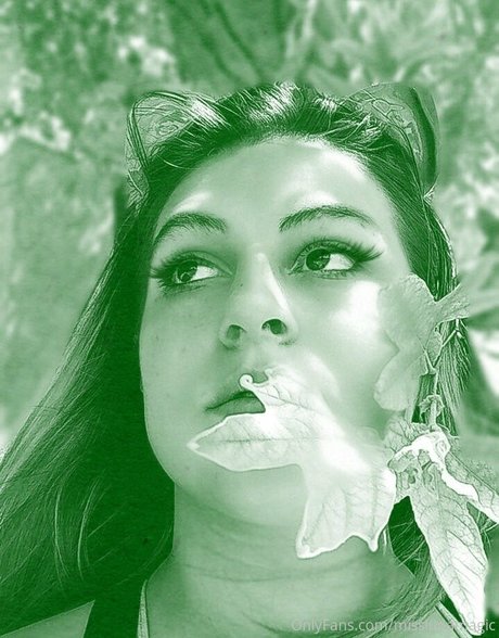 アラブのゲイオンリーファンズ ポルノ 画像