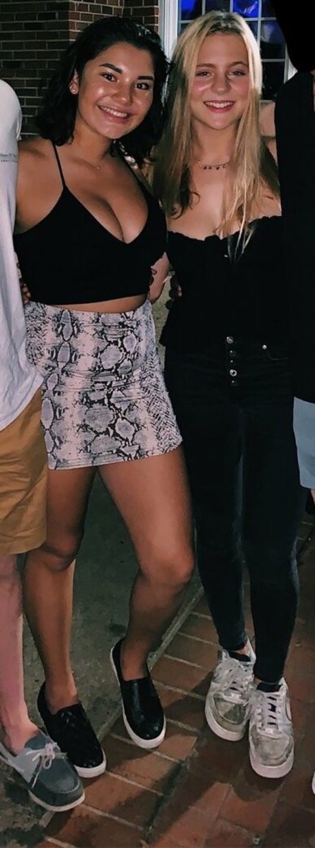 Hannah M ポルノスター ヌード 写真