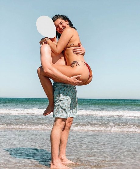 Hannah M ヌード女優 写真