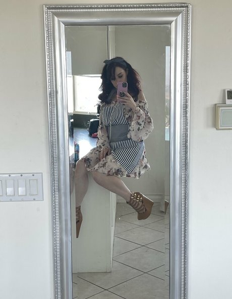 ベビーシッターオンリーファンズ セクシーxxx 写真