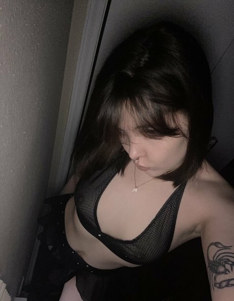 レズビアンマッサージオンリーファンズ HD 画像