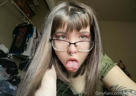 異人種間XXX オンリーファンズ 無料アダルト 画像