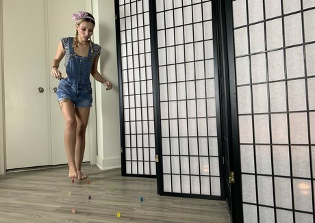 ティーンウェブカメラオンリーファンズ ホットセクシー 画像