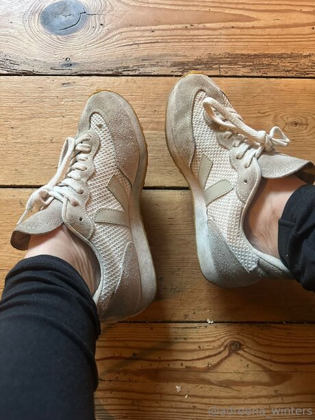 フェラチオ ティーン オンリーファンズ セクシーヌード 写真