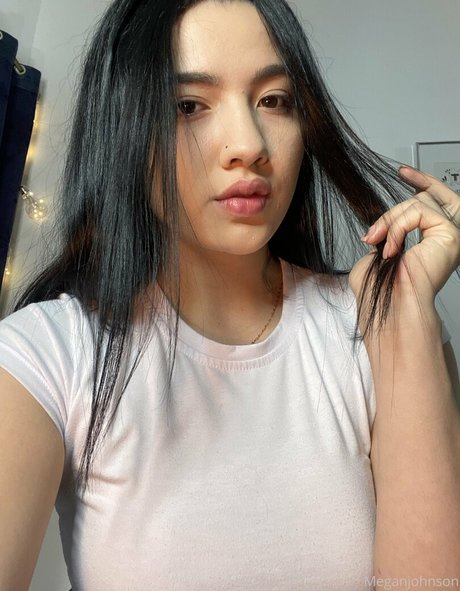 黒檀ペッギングオンリーファンズ えろ 画像