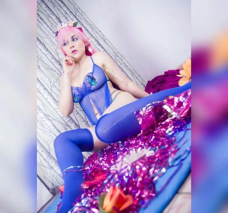 Nina Windy エロティック女優 写真