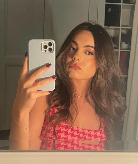 Ava Allan セックスモデル 写真