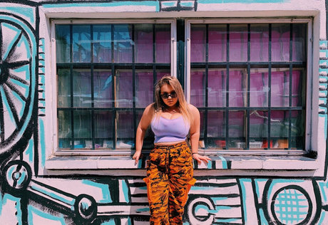 トランス熟女オンリーファンズ アダルト 写真