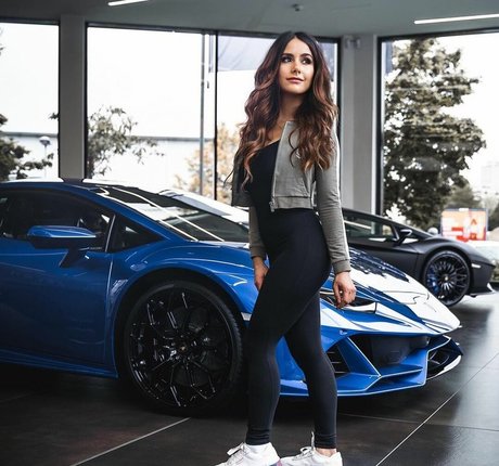 ゲイのチンポオンリーファンズ ホットヌード 画像