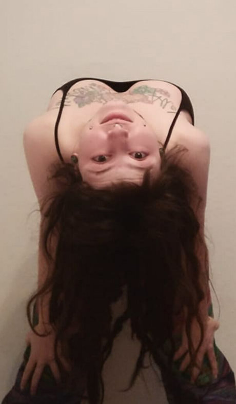 ぽっちゃりカップルオンリーファンズ ホットポルノ 写真