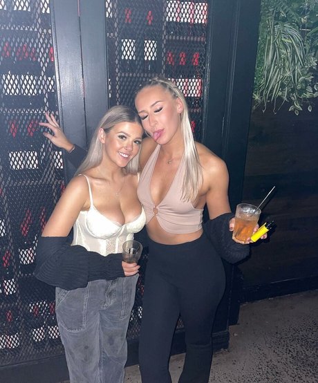 Chantelle A 完璧なモデル 画像