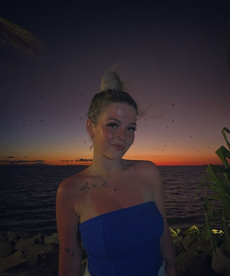 Chantelle A 写真集