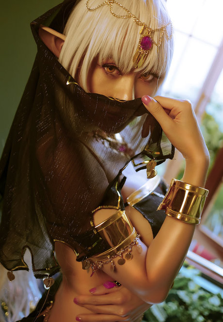 最もホットな厚いオンリーファンズ セクシーヌード 写真