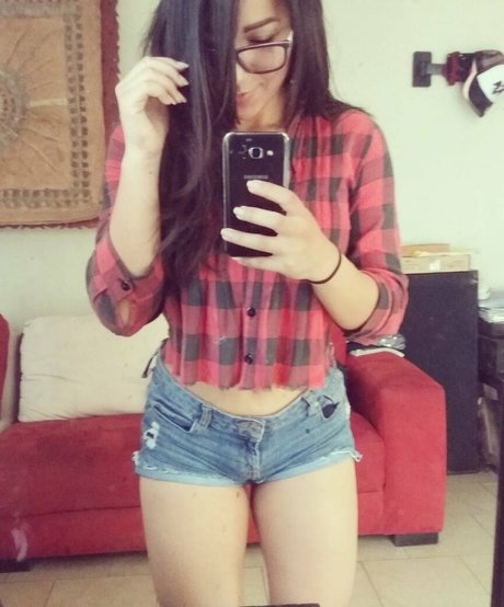 Arely Walle 女優 写真