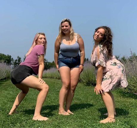 ママオンリーファン アートポルノ 写真