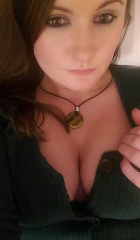 切断者オンリーファンズ 無料アダルト 画像