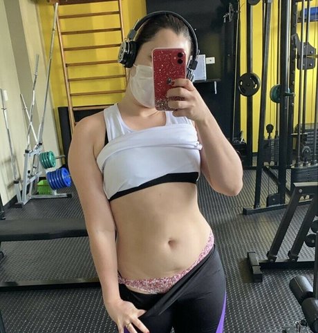 Na Academia セックスモデル 写真