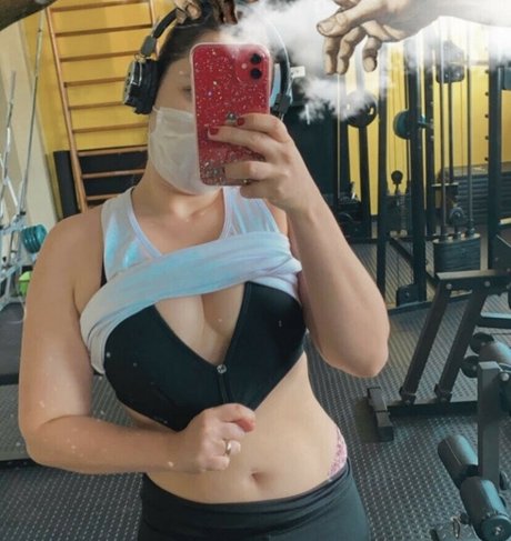 Na Academia 独占女優 写真