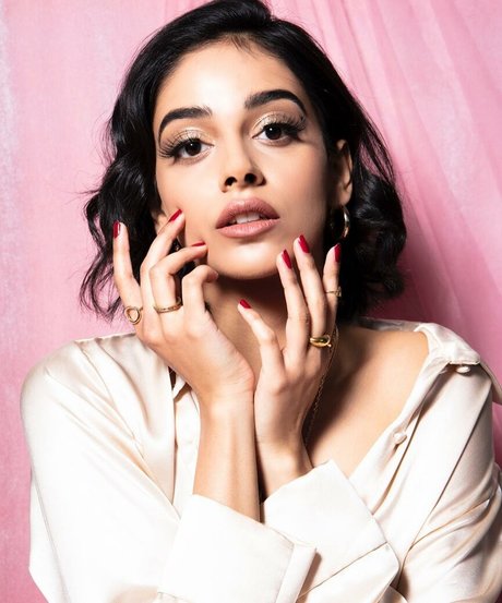 Banita Sandhu ポルノスター 写真