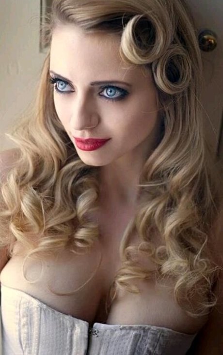 Sinead Bales ポルノスター ベスト 写真