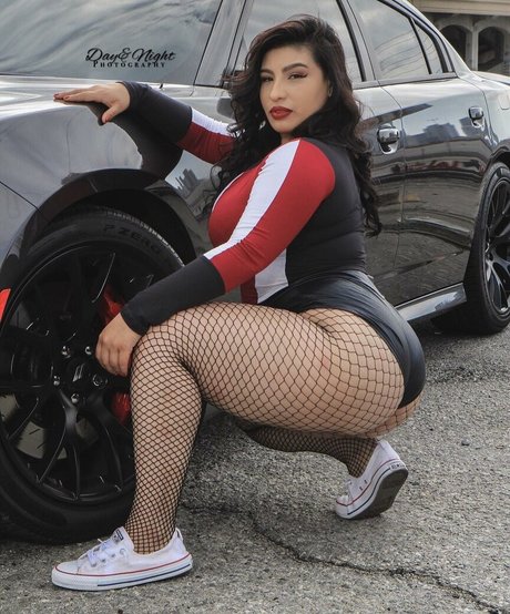 Kim burleey セックス女優 画像