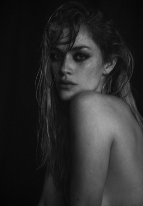 Swalina ポルノスター 画像