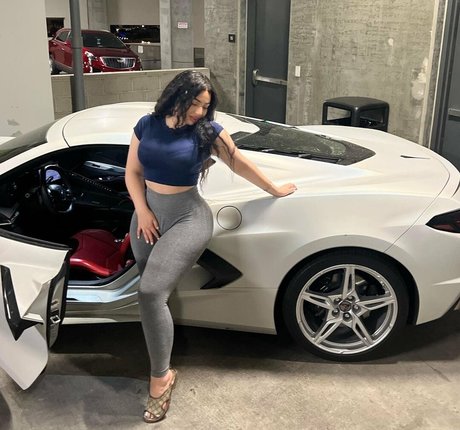 柔軟なティーンオンリーファン エロチック ギャラリー