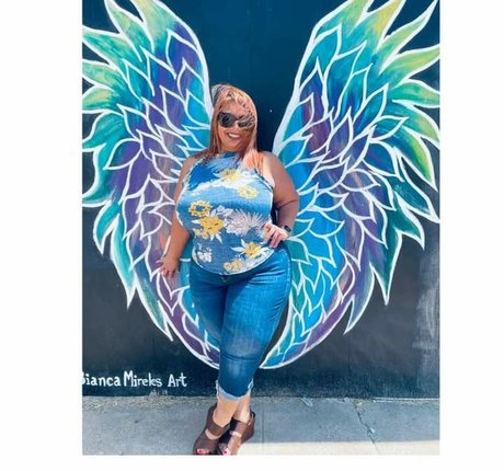 巨尻オンリーファン セクシー 写真