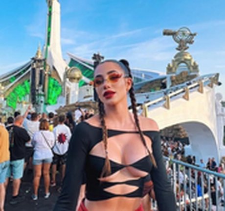 Lola Lolita ホットスター 写真