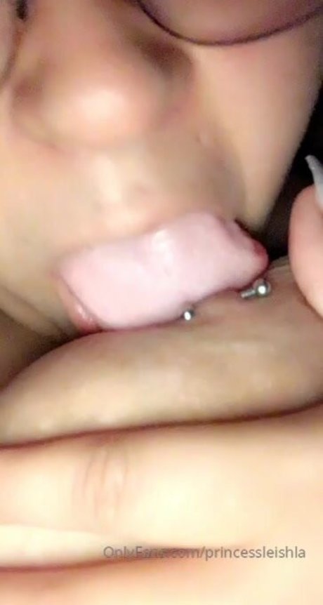 Leishla Gomez アダルトモデル 写真