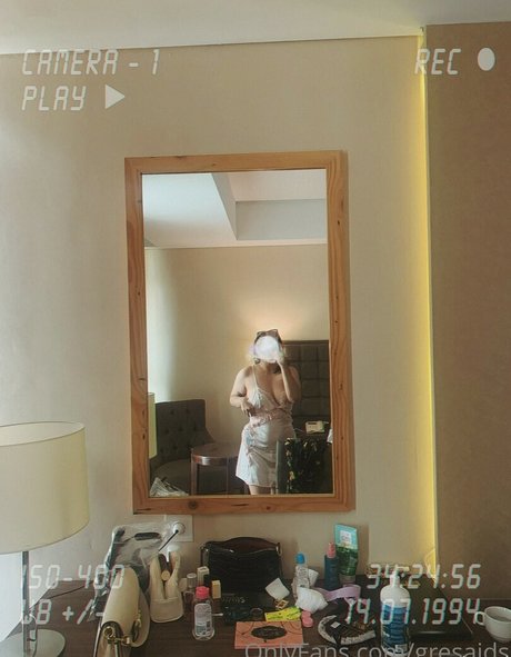 gresaids 高品質のポルノスター 写真