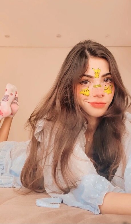 Fernanda Aquino セクシーなスター 画像