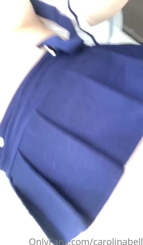 Carolina Bell 美しいモデル ギャラリー