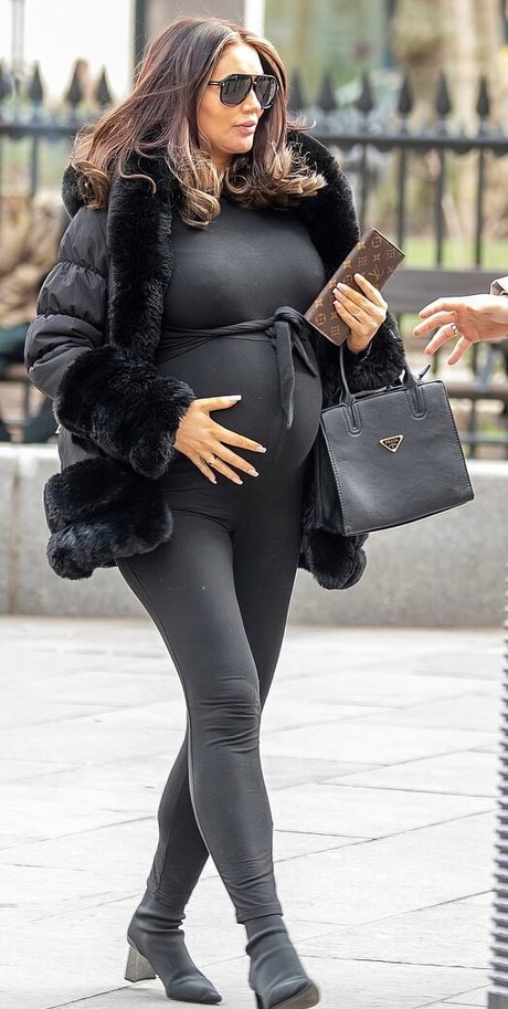 Amy Childs 限定スター ギャラリー