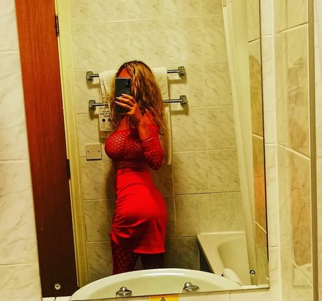 チェコのティーンズオンリーファンズ エロ 画像