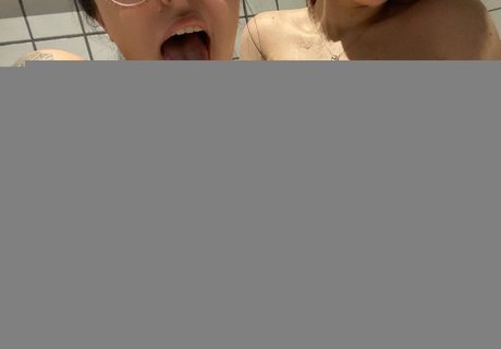 Giovanna Zague エロティックモデル 写真