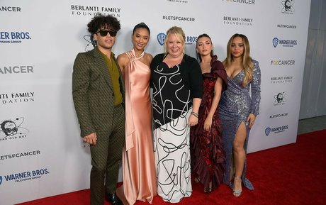 アラブ人妻オンリーファンズ エロチック 写真