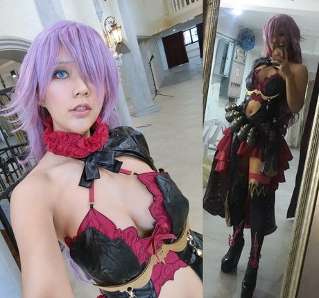 尖ったおっぱいオンリーファンズ HD 写真